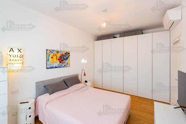 appartamento in vendita a Milano in zona Isola