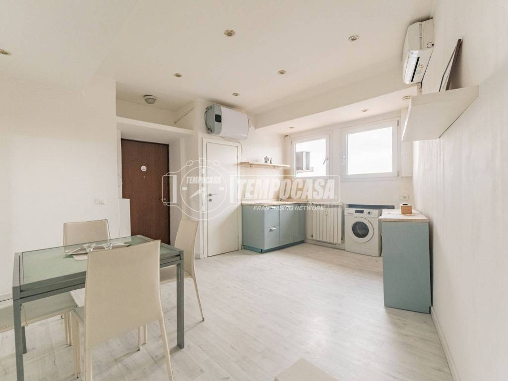 appartamento in vendita a Milano in zona Dergano