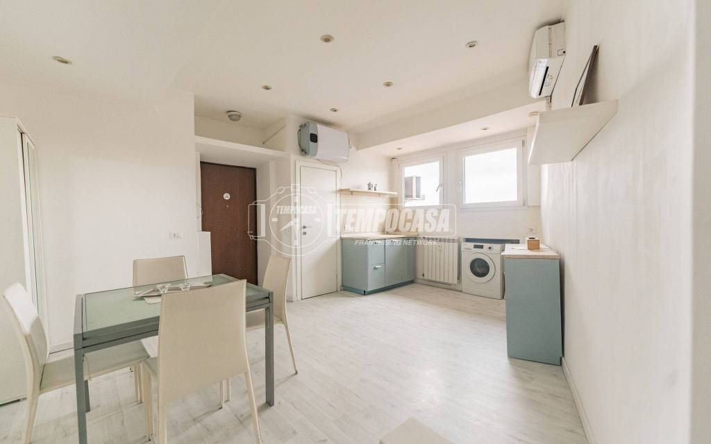 appartamento in vendita a Milano in zona Dergano