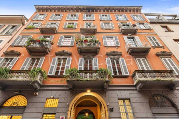 appartamento in vendita a Milano in zona Sant'Ambrogio