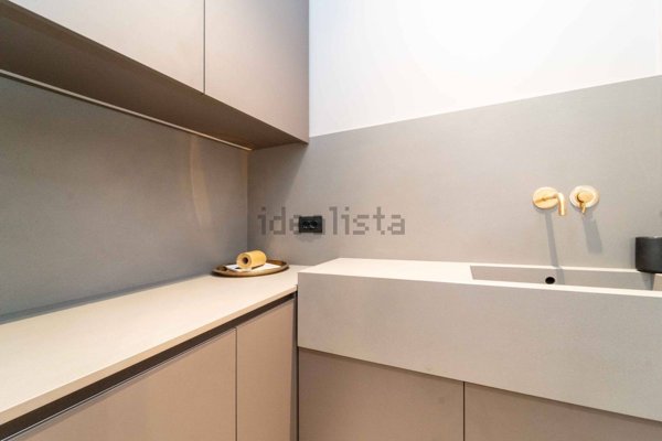 negozio in vendita a Milano