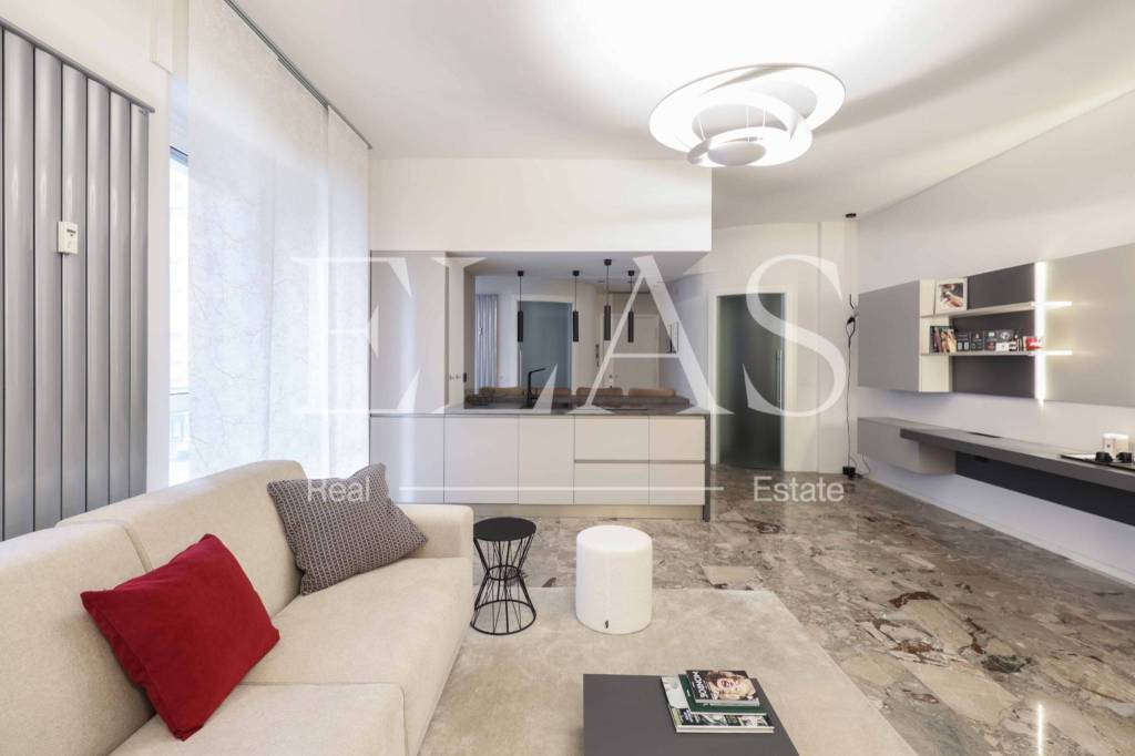 appartamento in vendita a Milano in zona Solari