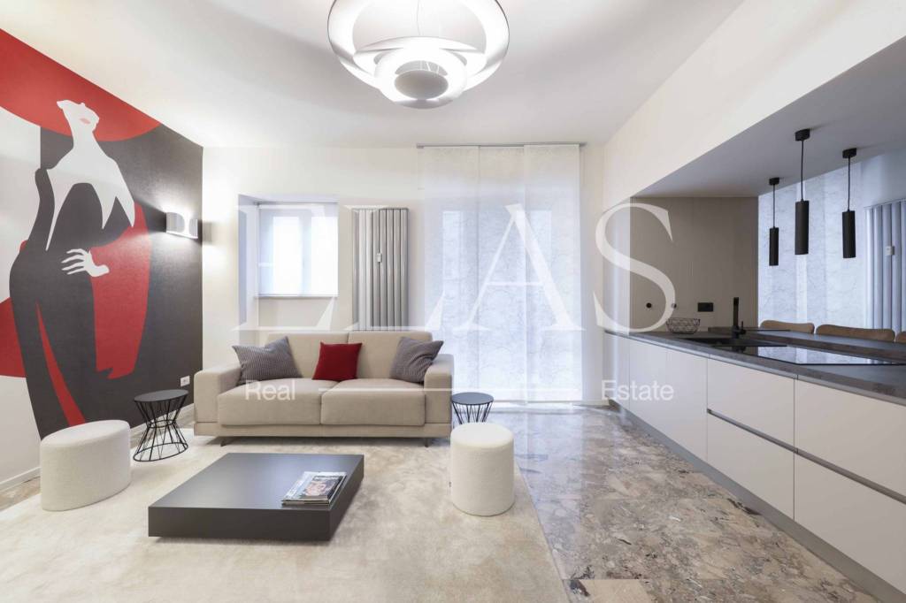 appartamento in vendita a Milano in zona Solari