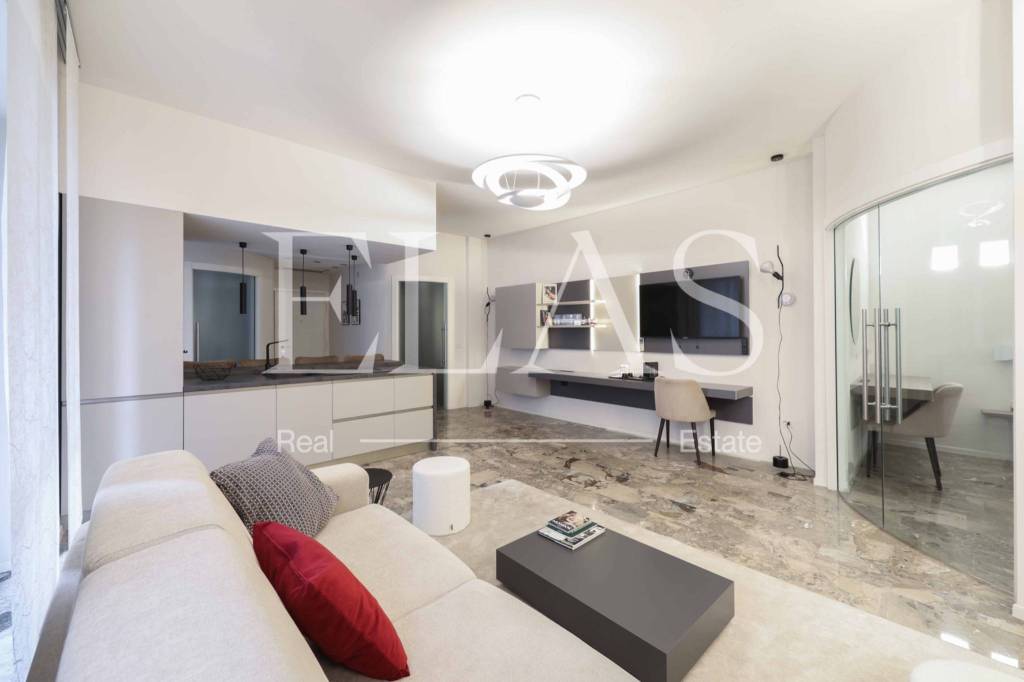 appartamento in vendita a Milano in zona Solari