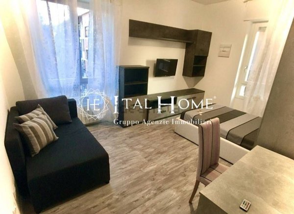 appartamento in vendita a Milano in zona Gallaratese