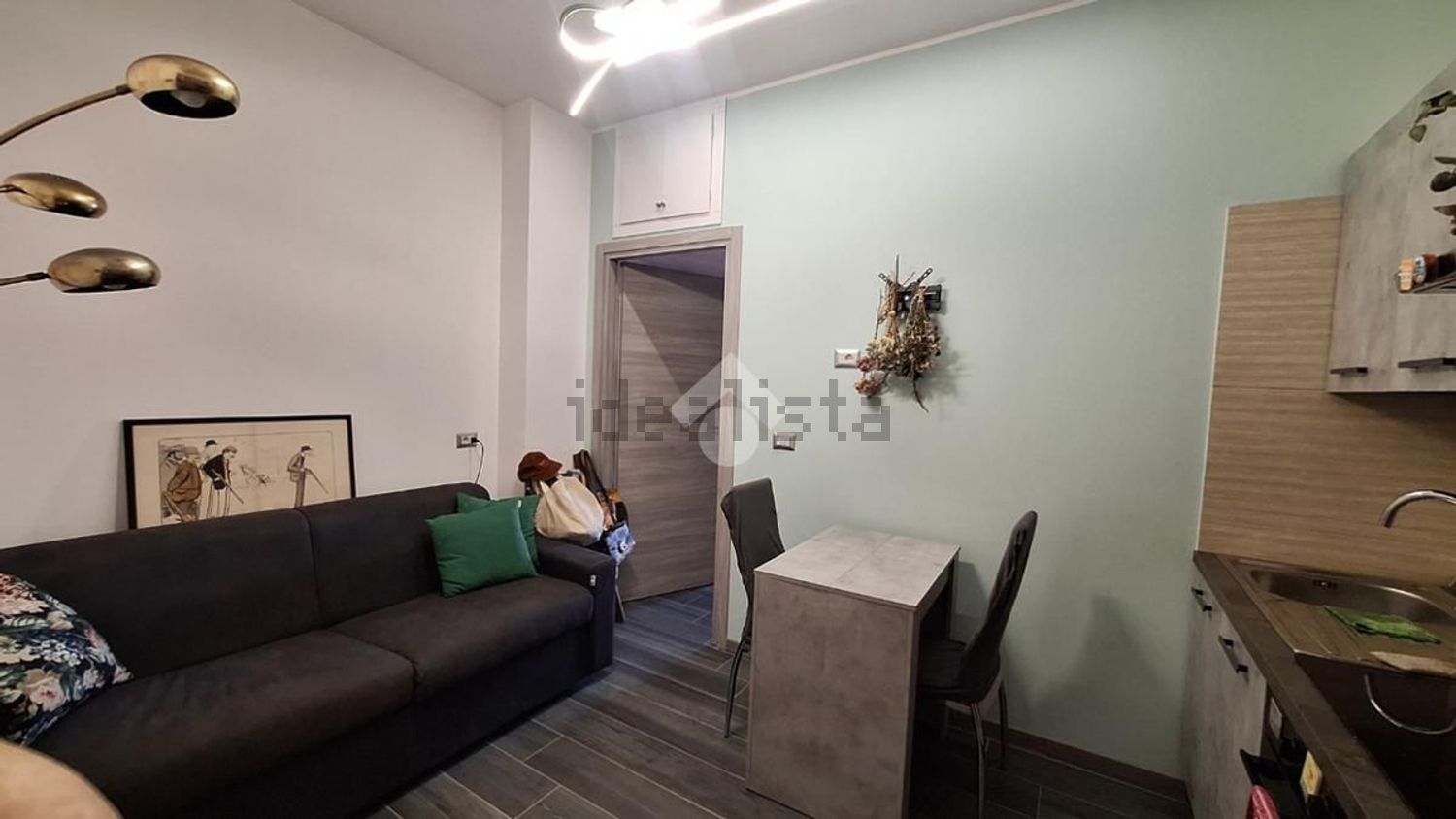 appartamento in vendita a Milano in zona Dergano