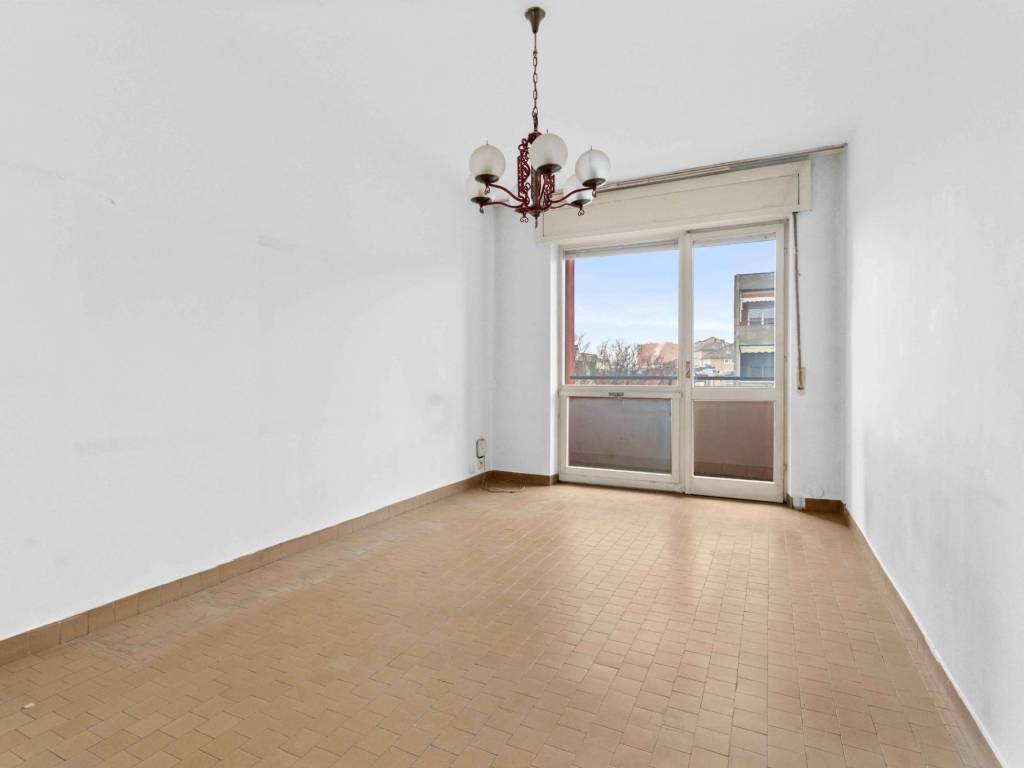 appartamento in vendita a Milano in zona Famagosta