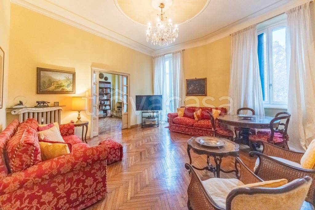 appartamento in vendita a Milano in zona Porta Romana