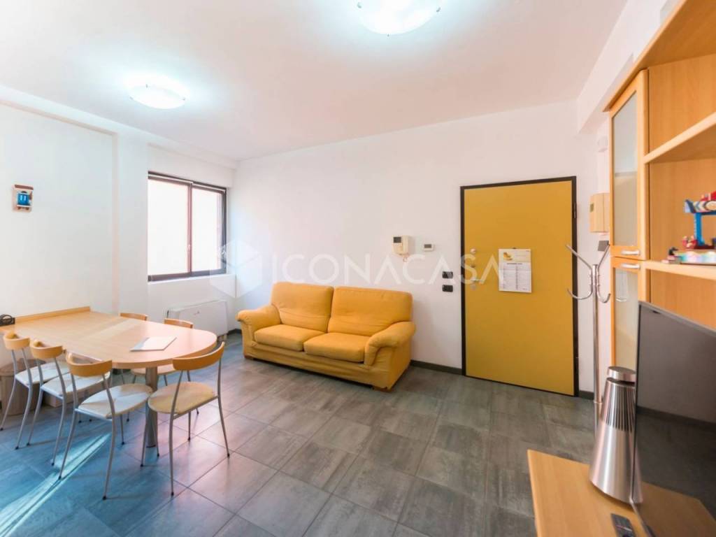 appartamento in vendita a Milano in zona Centro Direzionale