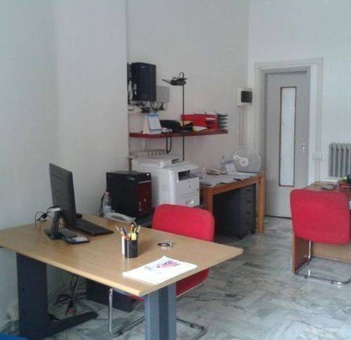 negozio in vendita a Milano in zona Precotto