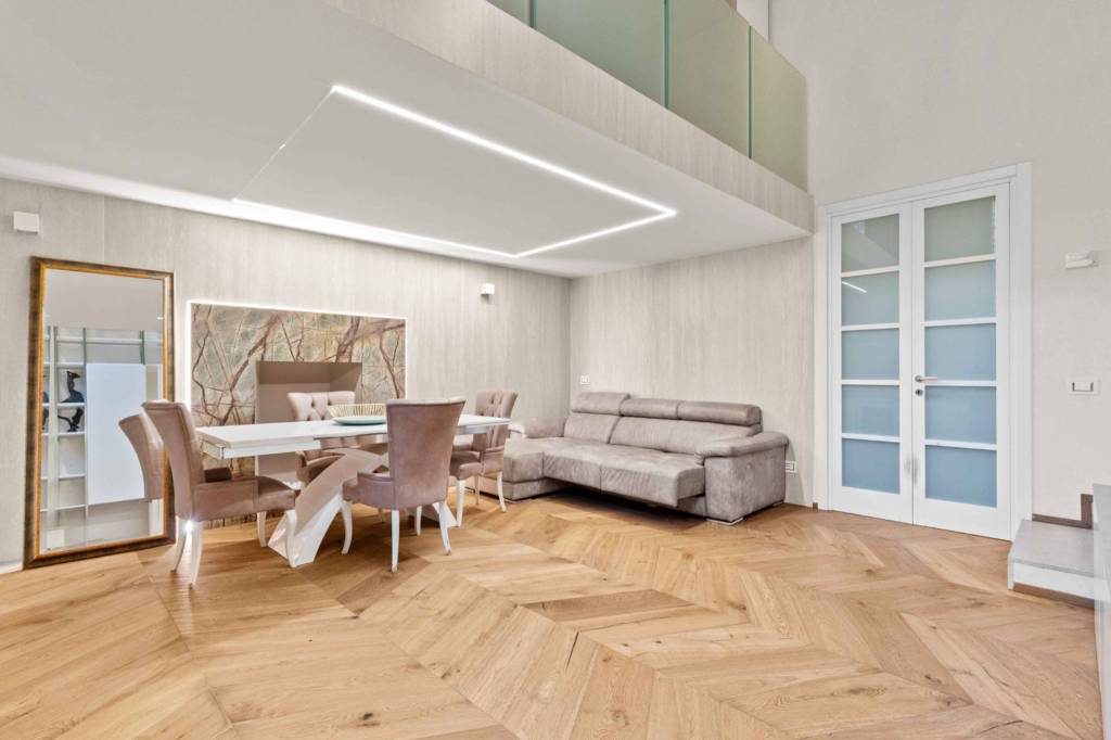 appartamento in vendita a Milano in zona Porta Genova