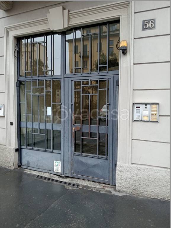 appartamento in vendita a Milano in zona Dergano