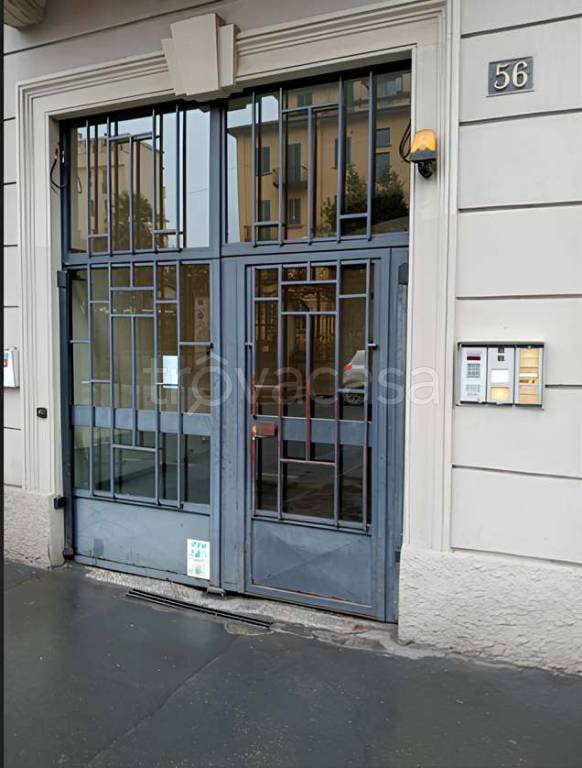 appartamento in vendita a Milano in zona Dergano