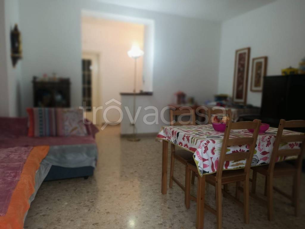 appartamento in vendita a Milano in zona Prato Centenaro