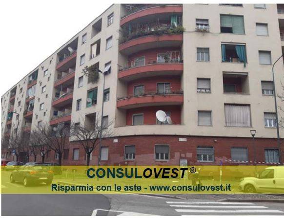 appartamento in vendita a Milano in zona Porta Vittoria