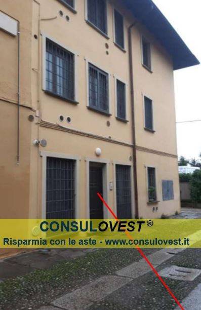 appartamento in vendita a Milano in zona Baggio