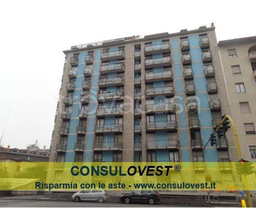 appartamento in vendita a Milano in zona Cascina dei Pomi