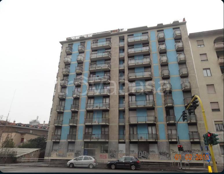 appartamento in vendita a Milano in zona Cascina dei Pomi