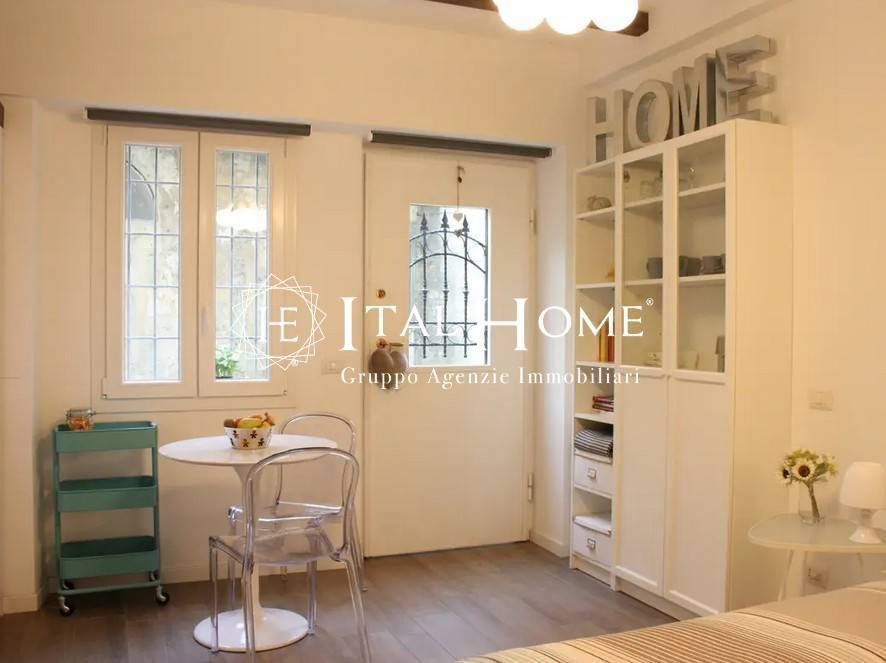 appartamento in vendita a Milano in zona Bocconi