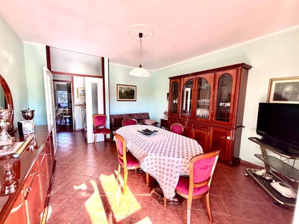 appartamento in vendita a Milano in zona Baggio