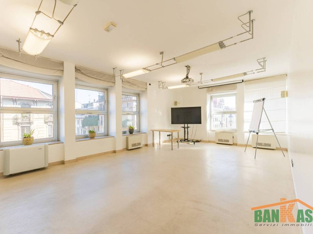 appartamento in vendita a Milano in zona Centro Direzionale