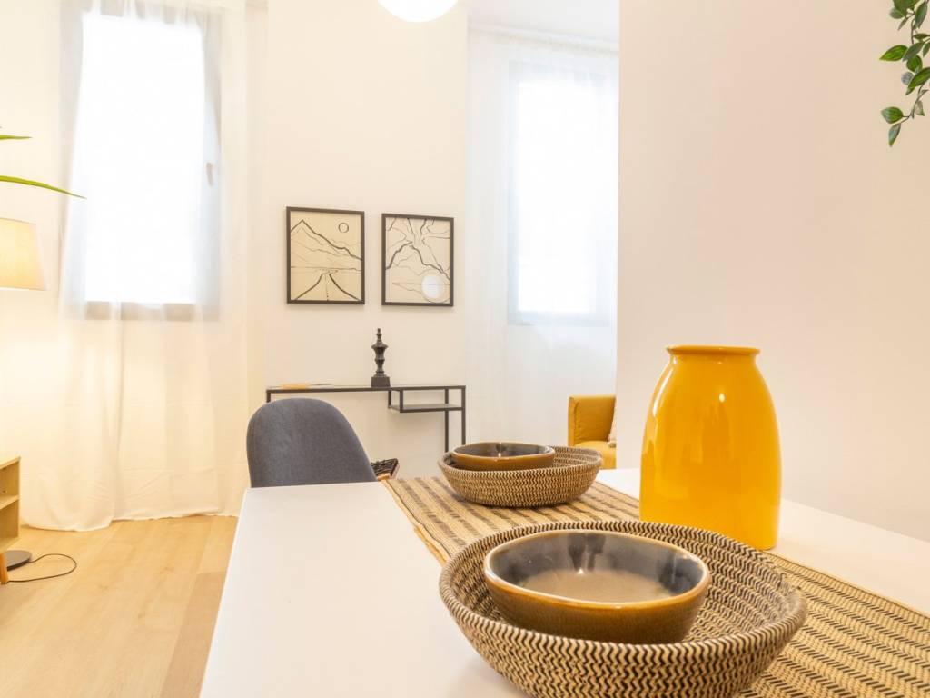 appartamento in vendita a Milano in zona Vigentino