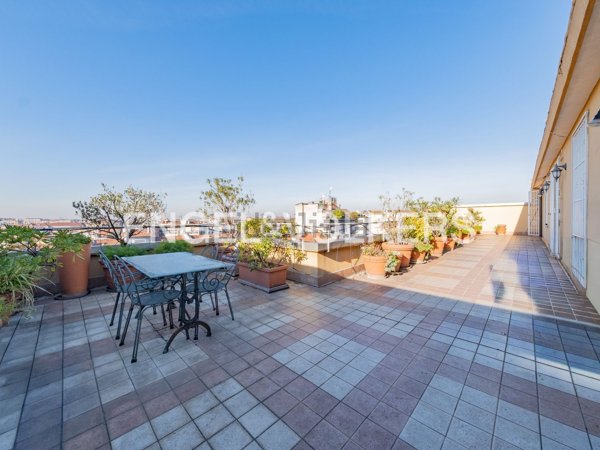 appartamento in vendita a Milano in zona Loreto