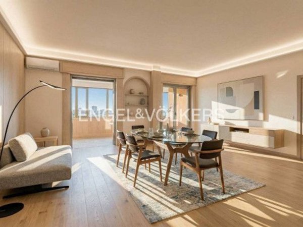 appartamento in vendita a Milano in zona Loreto