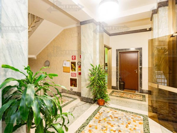 appartamento in vendita a Milano in zona Loreto