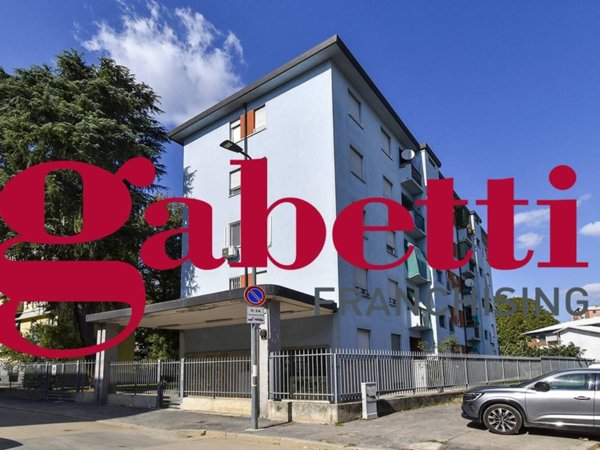 appartamento in vendita a Milano in zona Segnano