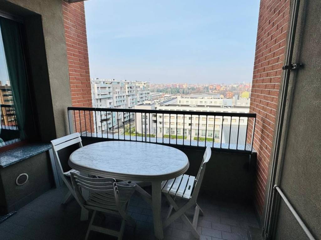 appartamento in vendita a Milano in zona Adriano