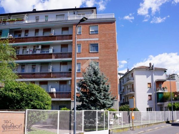 appartamento in vendita a Milano in zona Niguarda