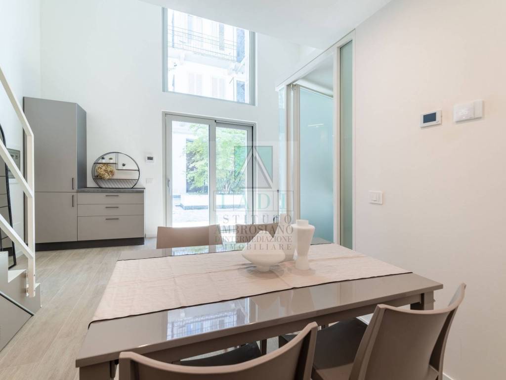 appartamento in vendita a Milano in zona Vigentino