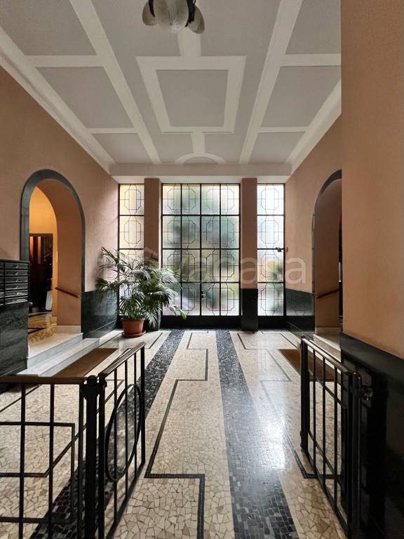 appartamento in vendita a Milano in zona Sempione