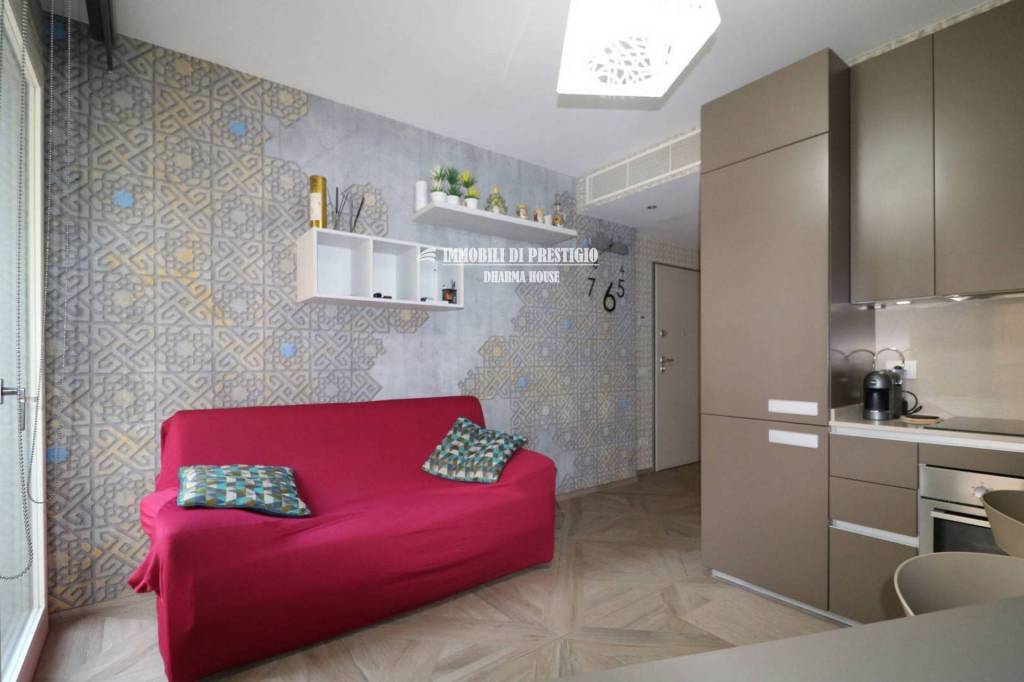 appartamento in vendita a Milano in zona Sant'Ambrogio