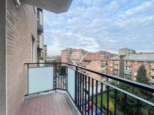 appartamento in vendita a Milano in zona Affori