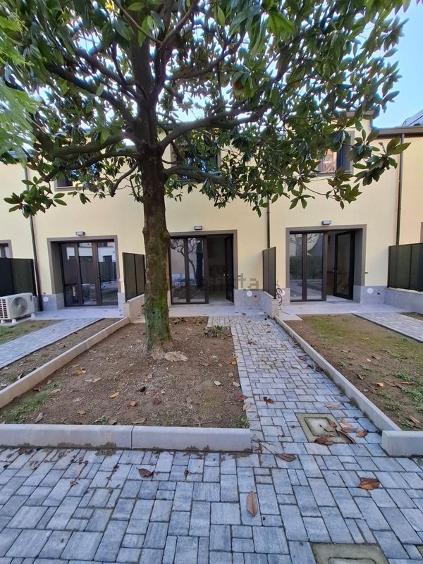 appartamento in vendita a Milano in zona Crescenzago