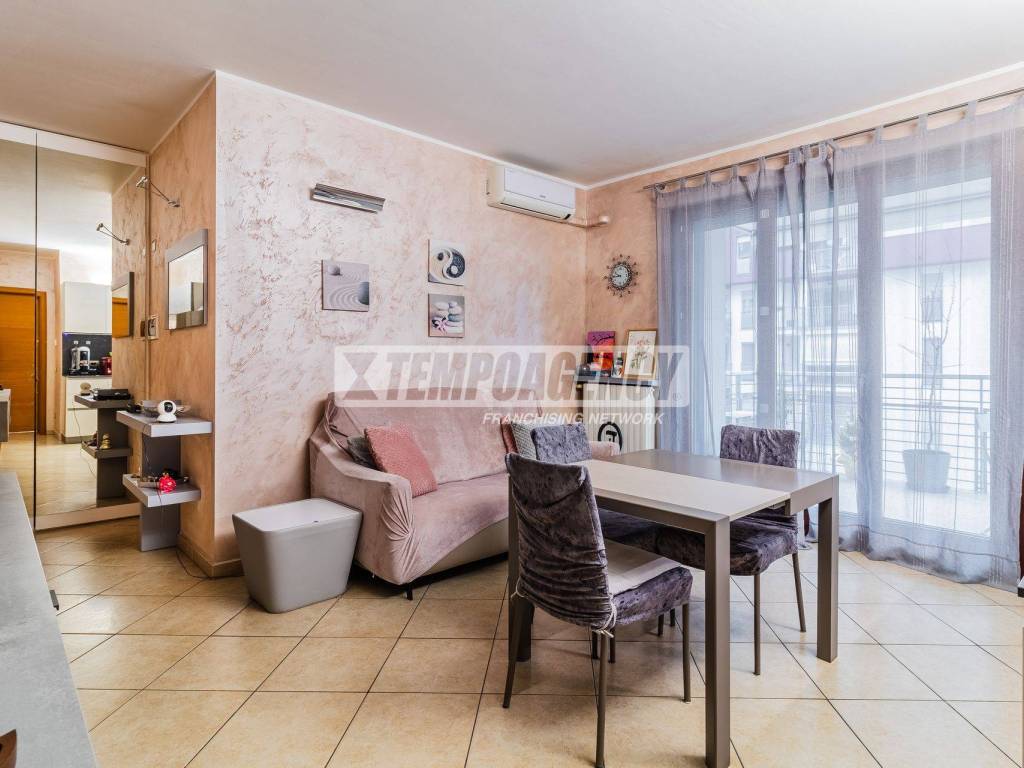 appartamento in vendita a Milano in zona Rogoredo