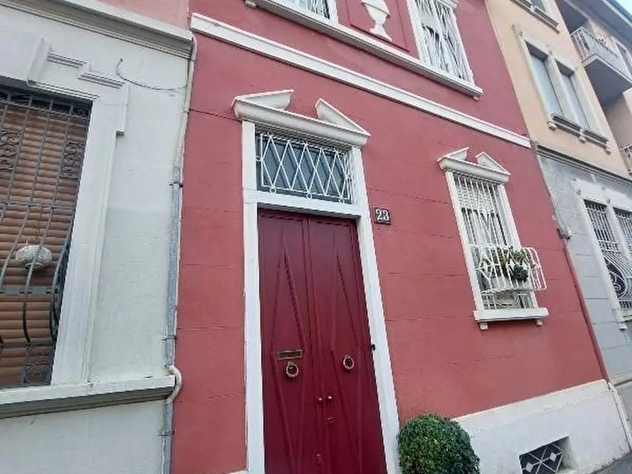 casa indipendente in vendita a Milano in zona Città Studi