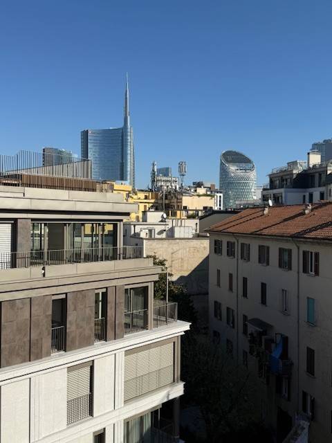 appartamento in vendita a Milano in zona Porta Garibaldi