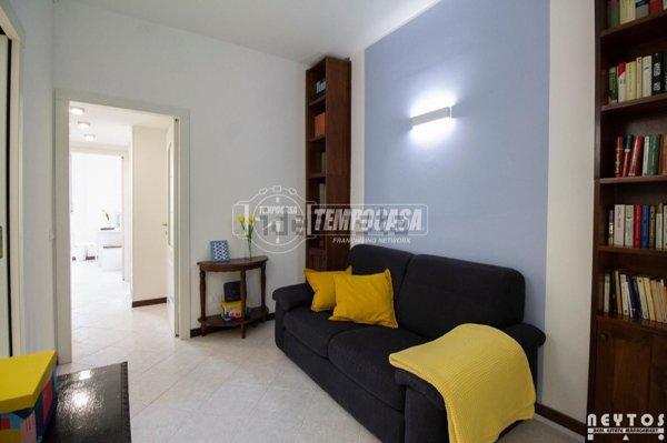 appartamento in vendita a Milano in zona Corvetto