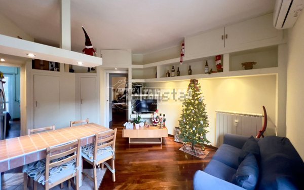 appartamento in vendita a Milano in zona Feltre