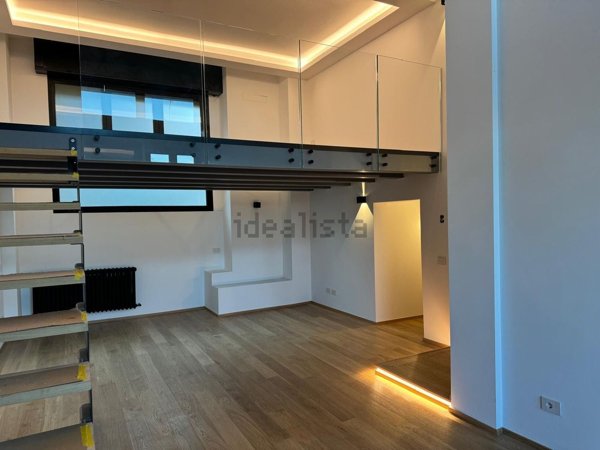 appartamento in vendita a Milano in zona Calvairate