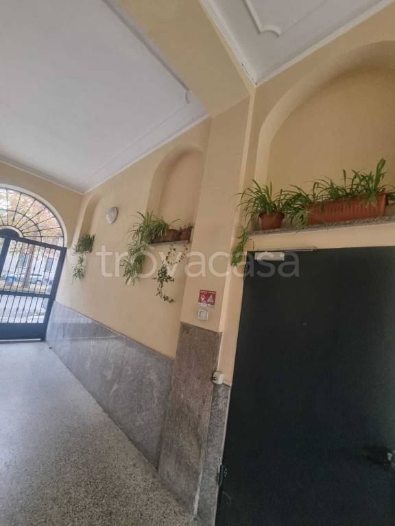 appartamento in vendita a Milano in zona Corvetto