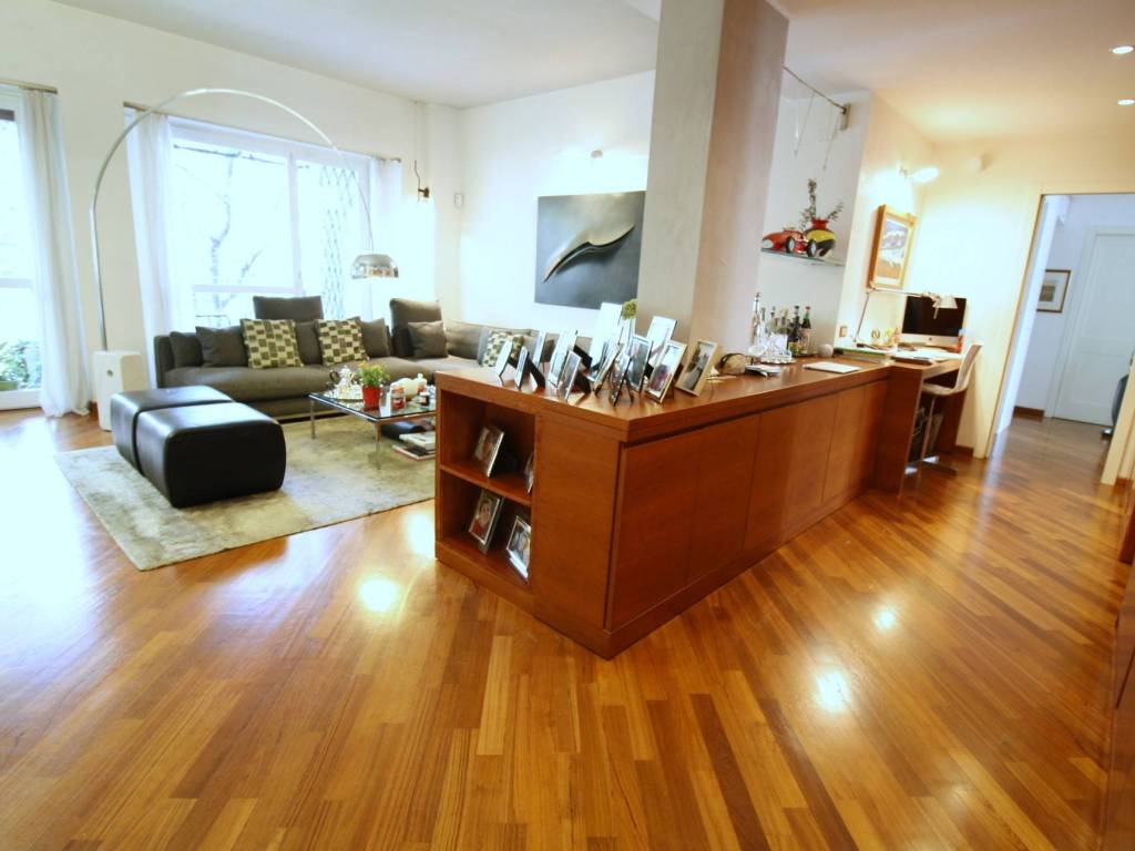 appartamento in vendita a Milano in zona Il Portello