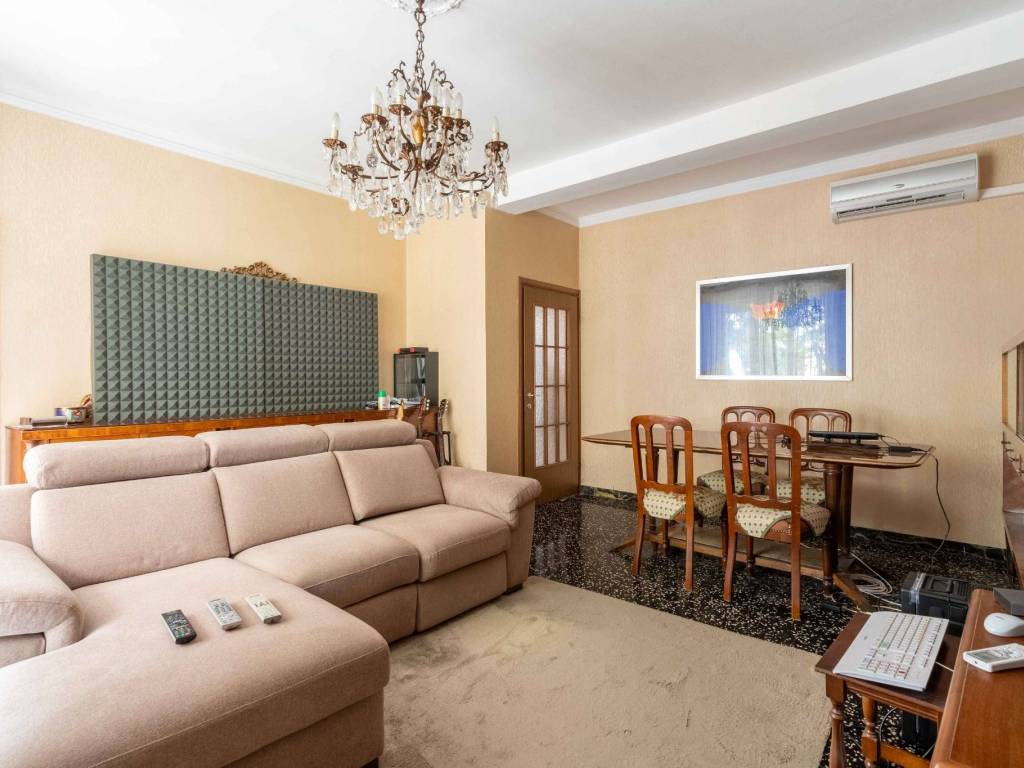 appartamento in vendita a Milano in zona Chiesa Rossa