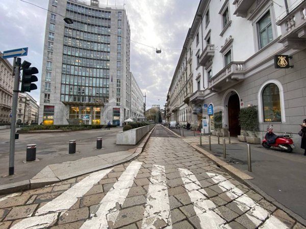 appartamento in vendita a Milano in zona Porta Nuova