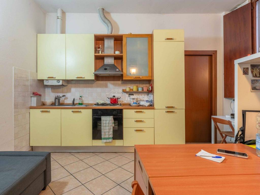 appartamento in vendita a Milano in zona Chiesa Rossa