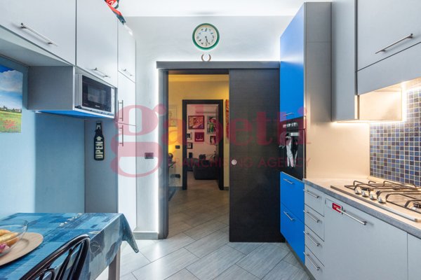 appartamento in vendita a Milano in zona Famagosta