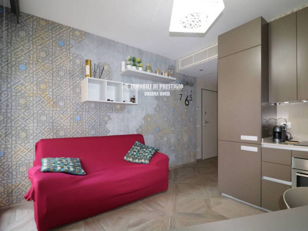 appartamento in vendita a Milano in zona Sant'Ambrogio